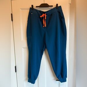 FIGS High Waisted Zamora Jogger Scrub Pant